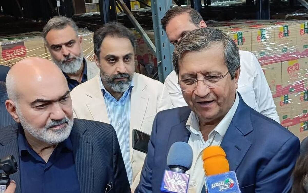 همتی: اجازه ایجاد مشاغل‌ کاذب ارزی در حاشیه بازار را نخواهیم داد
