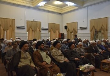 امام جمعه فرمانده قرارگاه فرهنگی است