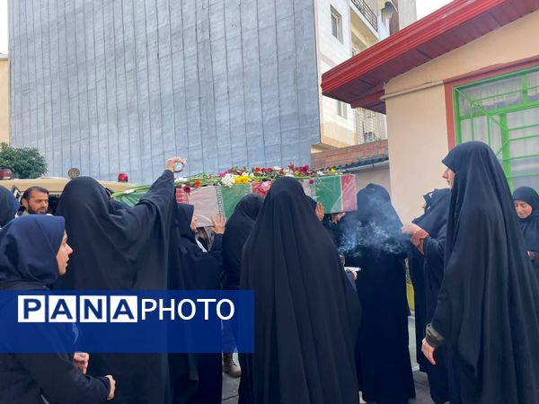 استقبال از شهید خوشنام در دبیرستان شاهد ساری 