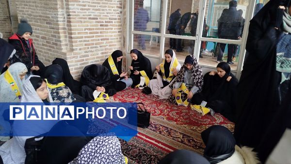 میز خدمت هفته دوم بهمن ماه در نیشابور 