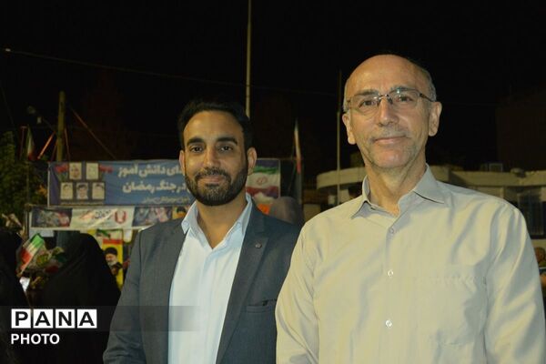 حضور فعال دانش‌آموزان دبستان شهید فهمیده در موکب شهدای دانش‌آموز ورامین