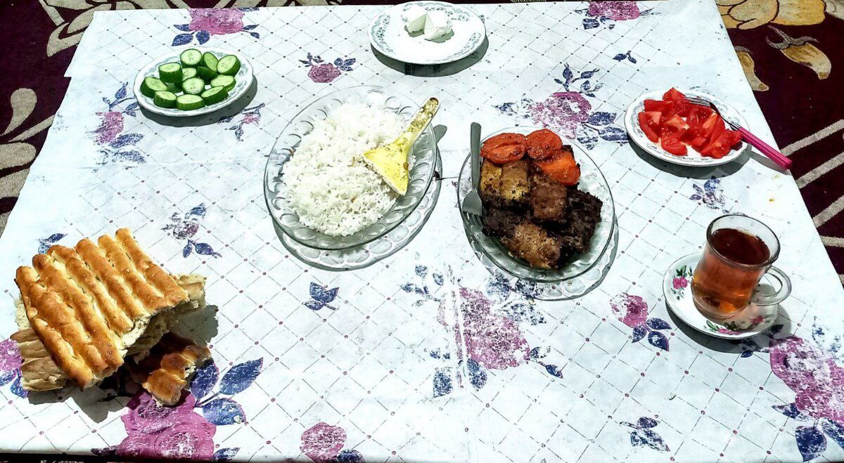 سفره‌ای کوچک، داستانی بزرگ