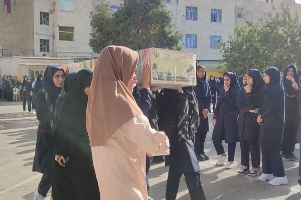 مدراس شهرستان قدس میزبان پرچم حرم امام حسین (ع) و شهید گمنام 