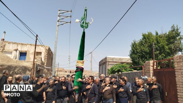 مراسم عزاداری در روز عاشورا همراه با حضور پر شور مردم روستای شوریاب