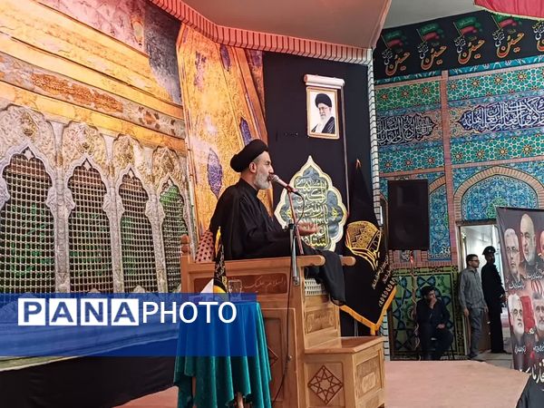 ویژه برنامه رهروان زینبی در آستان مقدس حضرت سیدان‌الکریمان 