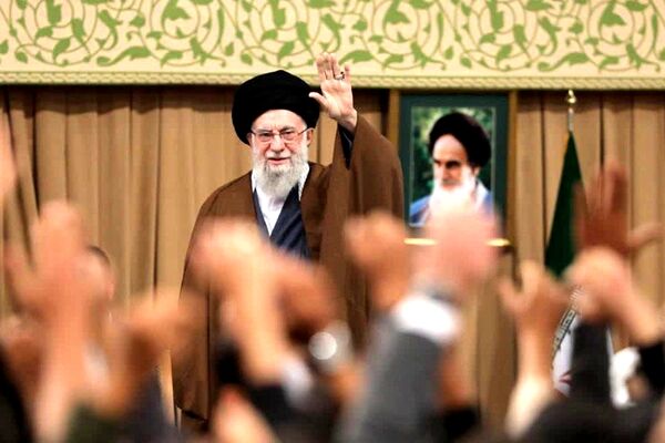 میدری: حمایت از محرومان و کارگران از دغدغه‌های همیشگی رهبر شهید انقلاب بود