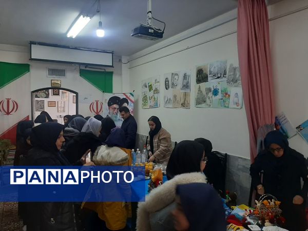 برپایی بازارچه مشاغل خانگی در کانون امید انقلاب