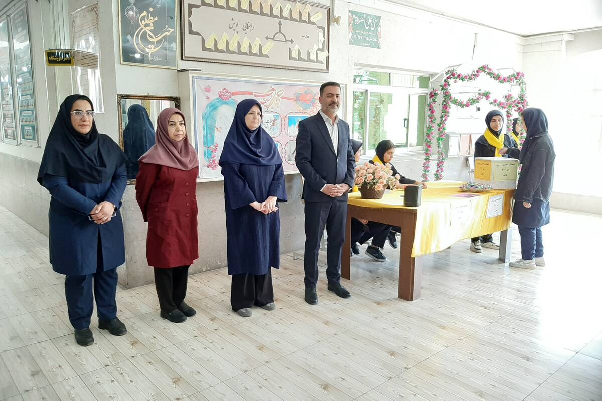 انتخابات انجمن ورزشی در دبیرستان پویش ناحیه ۳ شیراز 