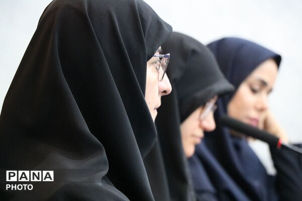 نشست تخصصی معاونین و کارشناس‌ مسئولان آموزش ابتدایی خراسان رضوی 