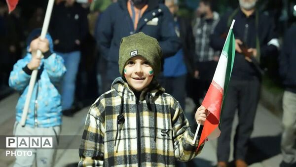 همبستگی مردمی در خیابان‌ها؛ پیامی روشن از اتحاد ملی