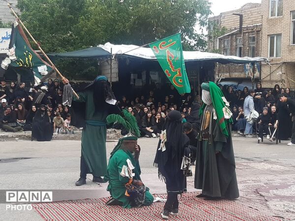 عزاداری و تعزیه خوانی مردم کرج در ظهر عاشورا 