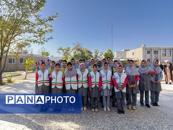 غبار روبی مزار شهدای گمنام شهرستان سلطانیه 