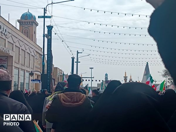 راهپیمایی روز قدس همراه با تشییع پیکر شهید مجتبی پارسا روش