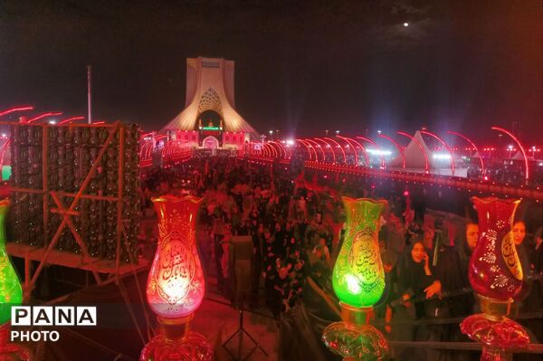 میدان آزادی، صحنه‌ی همدلی و سوگواری اربعین