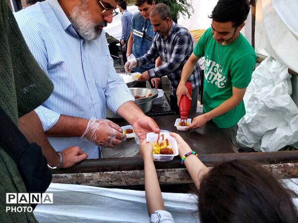 قاب‌های دیدنی از بزرگ‌ترین جشن خیابانی جهان