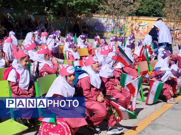 جشن شکوفه‌های سال تحصیلی جدید در شهرستان سملقان
