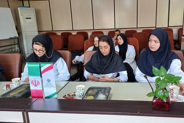 تقدیر از مراقبین سلامت و ارگان‌های مرتبط با حوزه سلامت در اداره آموزش و پرورش شهریار 