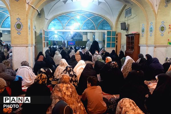 اقامه نماز جمعه ورامین در مسجد صاحب‌الزمان(عج) با حضور گسترده مردم و مسئولان