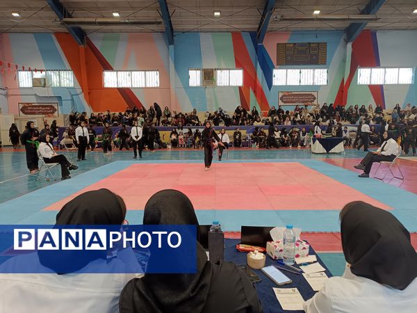 رقابت‌های ملی دفاع شخصی دختران رزمی کار در مشهد