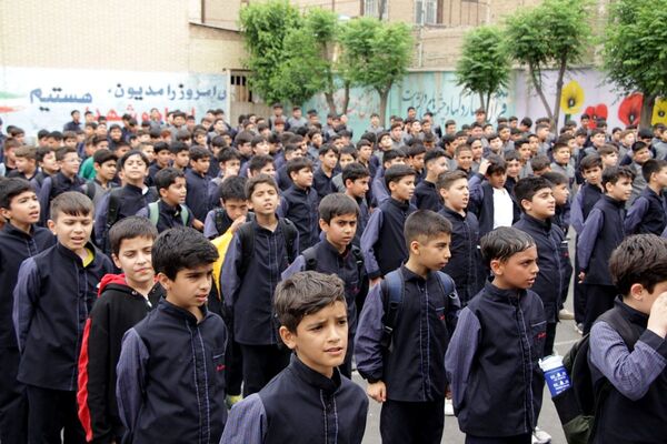 آیین سپاس معلم در بهارستان ۲