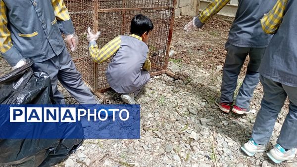 پاکسازی خیابان و کوچه‌های روستای یاسه چای توسط دانش‌آموزان مدرسه ۲۲ بهمن