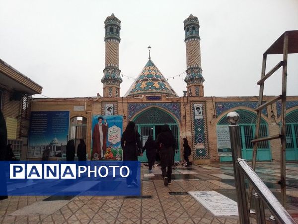 اردوی علمی‌تفریحی دانش‌آموزان دبیرستان میعاد قم در شهر کهک