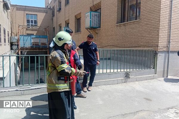 آموزش اطفا حریق به کارکنان آموزش و پرورش 