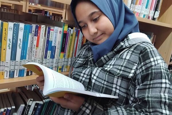  بازدید مدرسه نرگس پردیس از کتابخانه شیخ بهایی