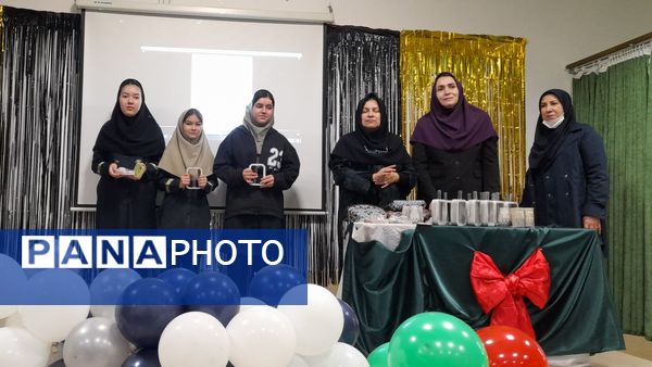 جشن ستارگان ویژه دانش آموزان برتر دبیرستان نورالهدی 