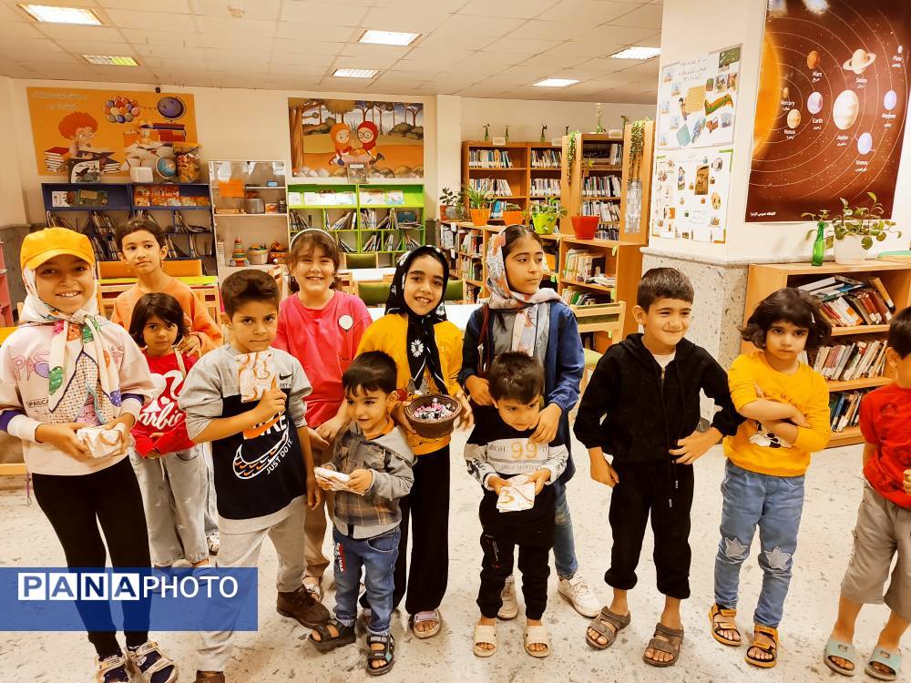 هفته دفاع مقدس در کتابخانه الزهرا بجنورد