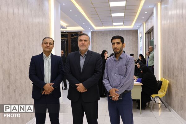 آیین تجلیل از منتخبین استانی اجلاسیه نماز