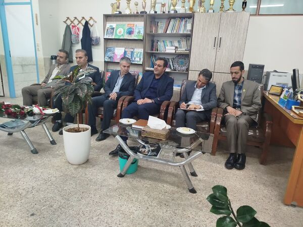 بازدید معاون فعالیت‌های تشکیلاتی سازمان دانش‌آموزی از مدارس تمام تشکیلاتی مدارس خدابنده