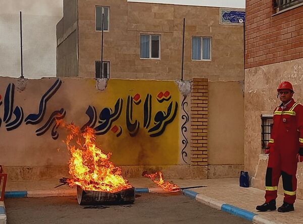مانور زلزله در مدرسه امیرالمومنین شهرستان ملارد