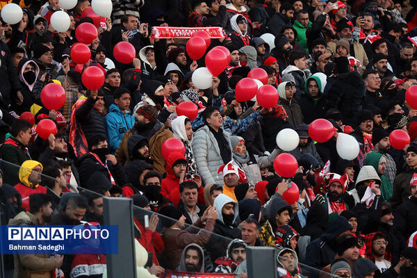تراکتور و پرسپولیس بدون تماشاگر