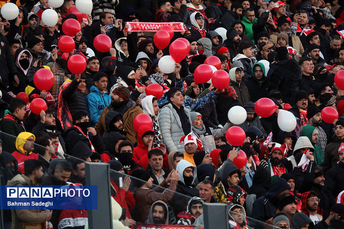 تراکتور و پرسپولیس بدون تماشاگر