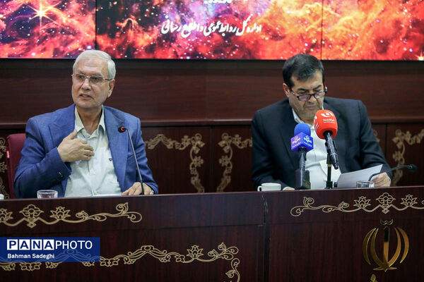 مراسم تقدیر از افتخارآفرینان المپیاد نجوم و اختر فیزیک با حضور وزیر ورزش و جوانان
