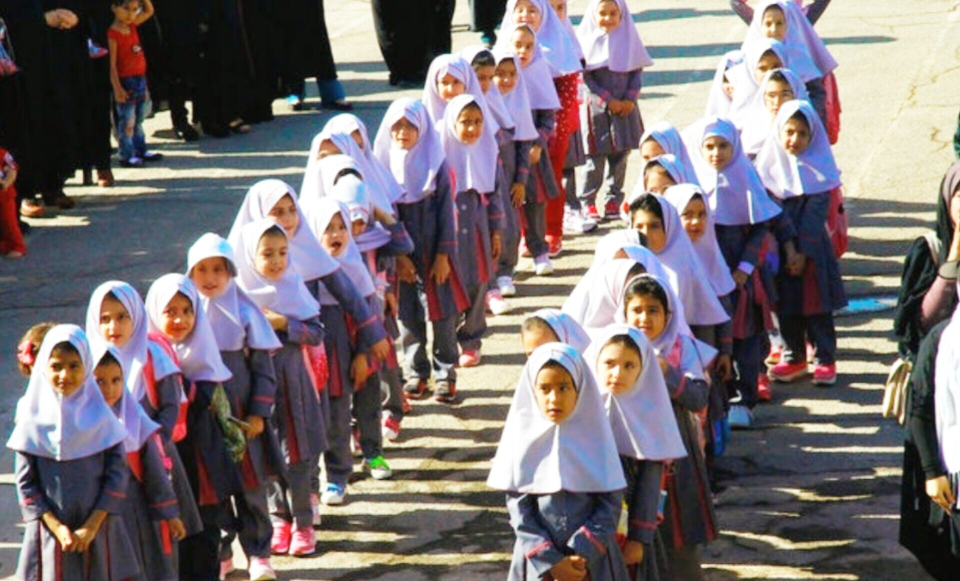 کاهش 64 درصدی شمار دانش‌آموزان اتباع در مدارس استان بوشهر