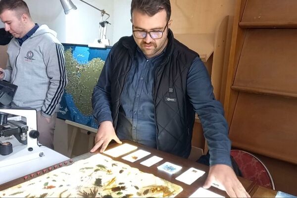 بازدید دانش‌آموزان دبستان صدیقی از آیین اختتامیه رویداد ملی دارالفنون
