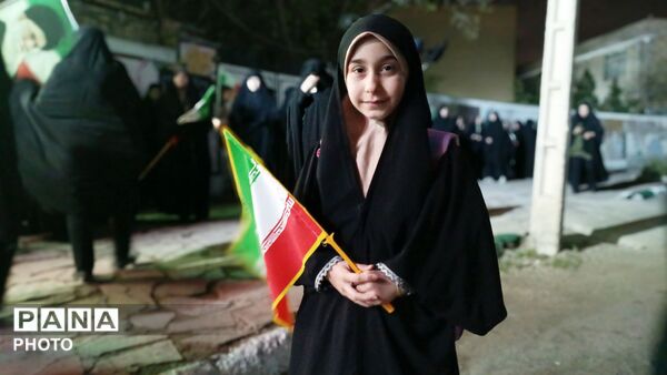کودکان راهپیمایی را زیبا تر می‌کنند