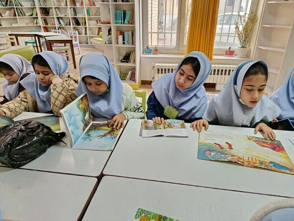 اردوی تشویقی کلاس برتر درسی مدرسه بنت الهدی صدر ۲