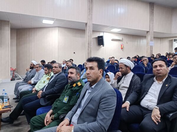 یادواره شهدای فرهنگی و دانش‌آموز شهرستان حاجی آباد