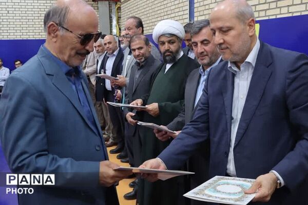 آیین افتتاحیه خانه کشتی و ورزش‌های رزمی شهید حاجی زاده در کهریزک 