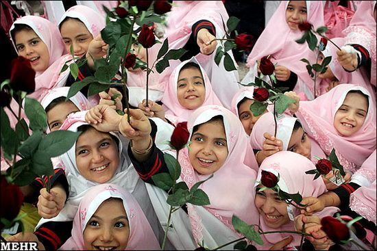 قدردانی دانش‌آموزان نخبه از رئیس‌جمهوری و وزیر آموزش‌و‌پرورش برای جذب بدون کنکور در دانشگاه فرهنگیان