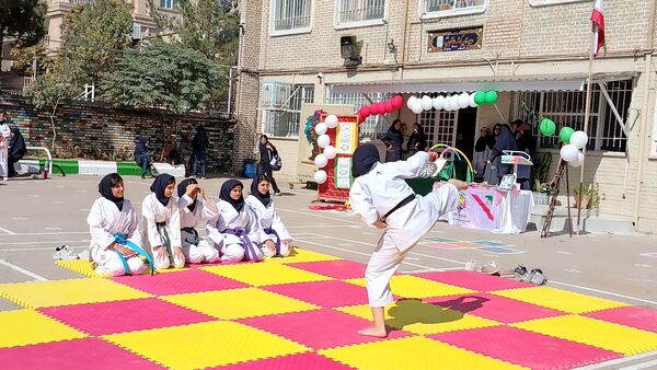 المپیاد ورزشی در دبیرستان کوثر فرهنگیان