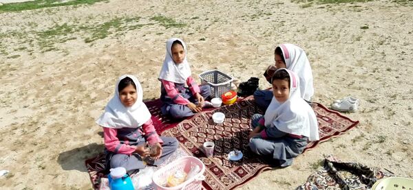 برنامه صبحانه سلام در مدرسه شهید معتمدی گز کوه