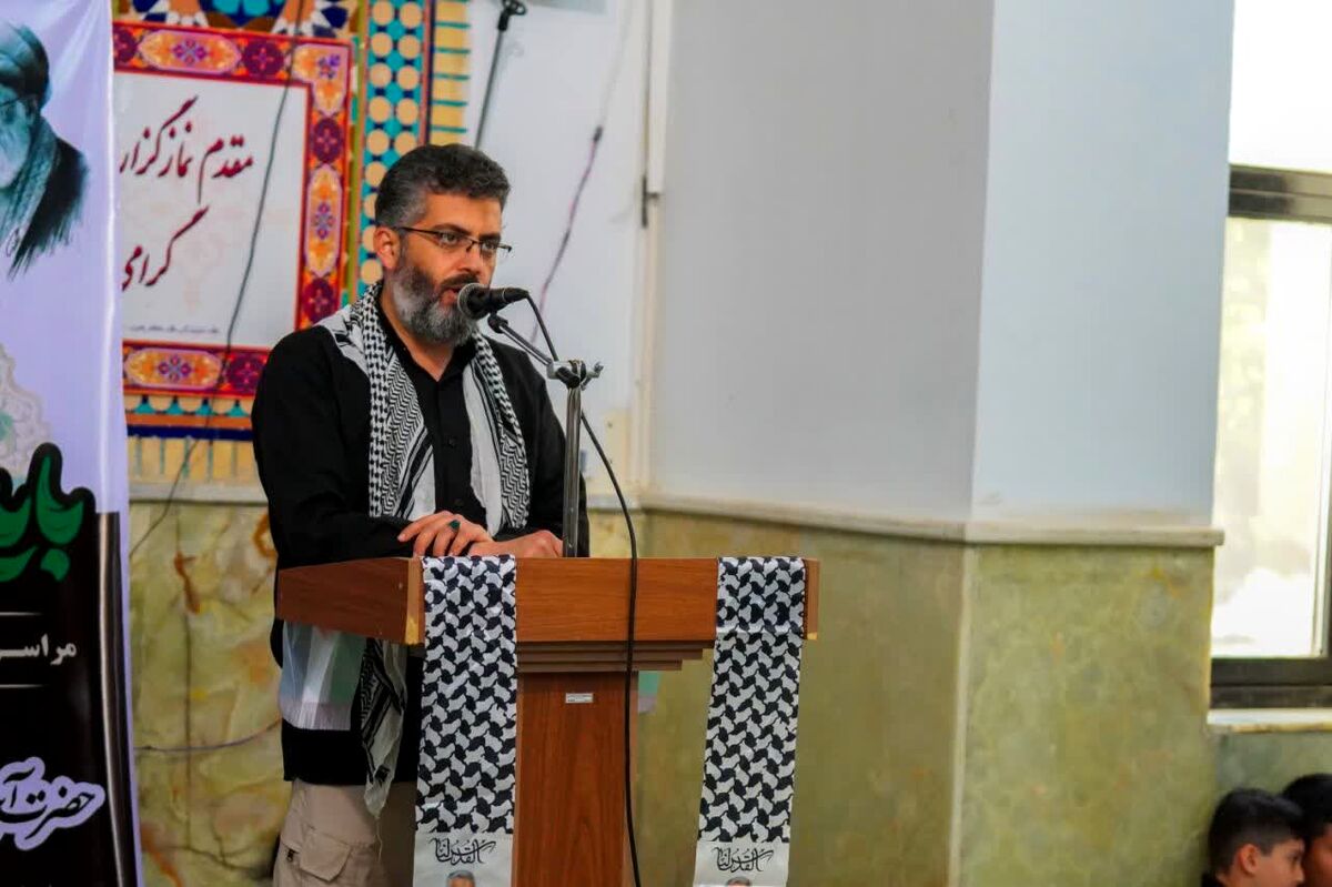 کاروان «مؤذن‌قیام» با حضور گسترده دانشگاهیان البرز به مراسم وداع و تشییع رهبر شهید انقلاب اعزام شد
