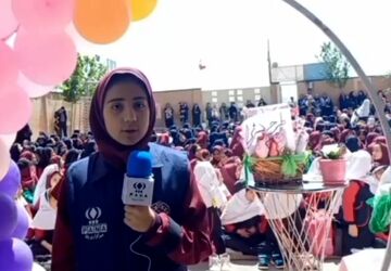 جشن بزرگ تقدیر از دختران مدرسه دو مقطعی حضرت زینب و خدیجه(س) روستای مهرآباد رودهن