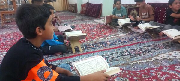 کلاس‌های تابستانه در کانون فرهنگی و هنری میلاد 