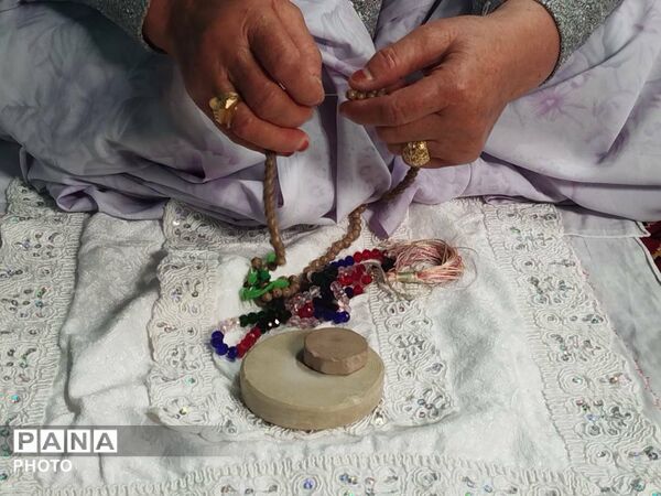 نسل نو در آینه ایمان؛ حضور دل‌نشین نوجوانان نماز جمعه بهارستان