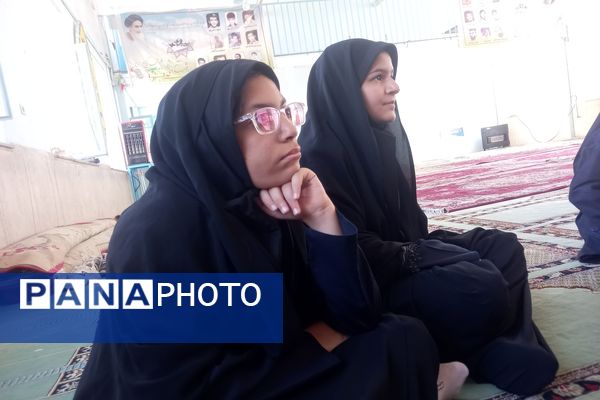 کارگاه آموزشی تغذیه سالم ویژه دانش‌آموزان پایه هفتم دبیرستان شاهد فیض